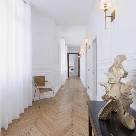 Montecristo & Emplacement Unique & Spacieux 150m2 & Clim Apartment Cannes